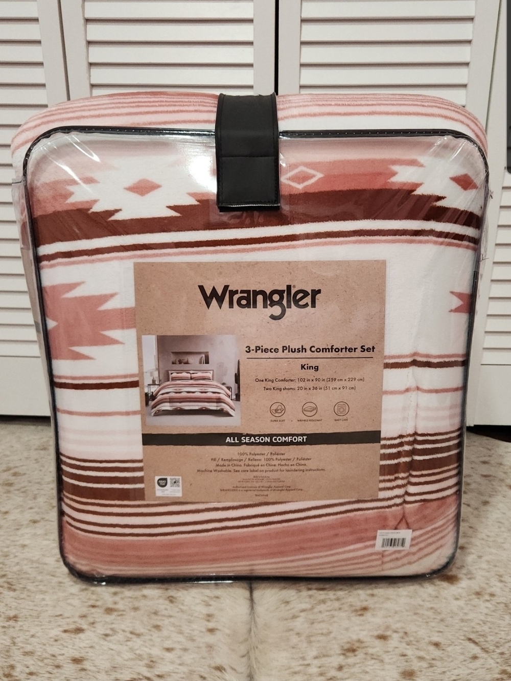 Wrangler King 3-Piece Plush Comforter Set in Pink/coral/burgundy